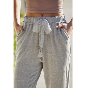 $128 FREE PEOPLE Grey Leggings with Bow